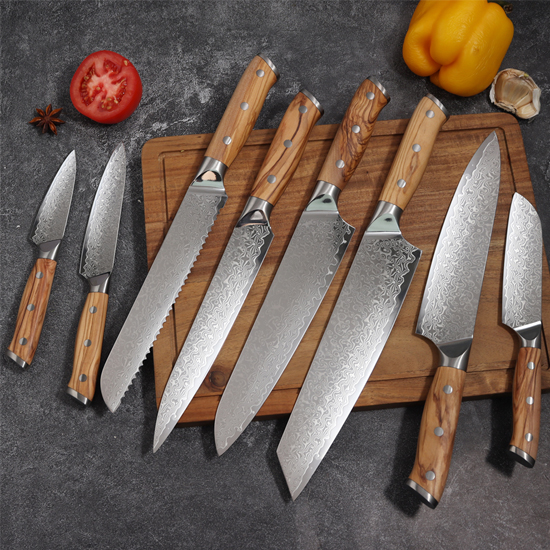 橄榄木柄大马士革刀